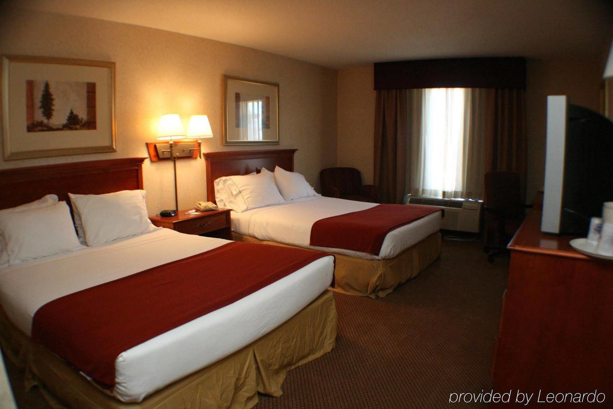 Seasons Inn & Suites Highland Habitación foto